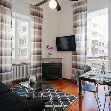 Casa Ilo, 3 Center * Санремо